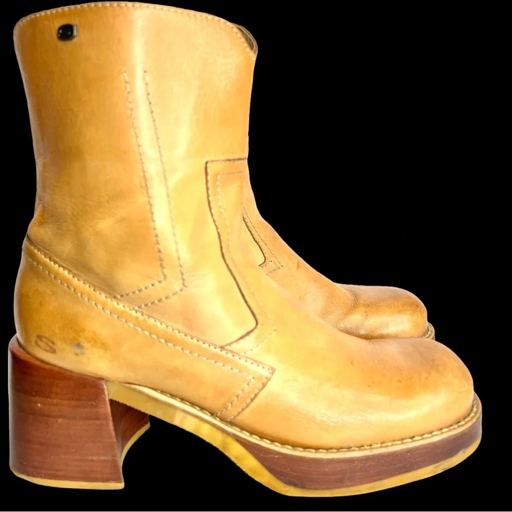 Awesome SKECHERS Vintage Boots Genuine Leather Platform Chunky Heel Above Ankle